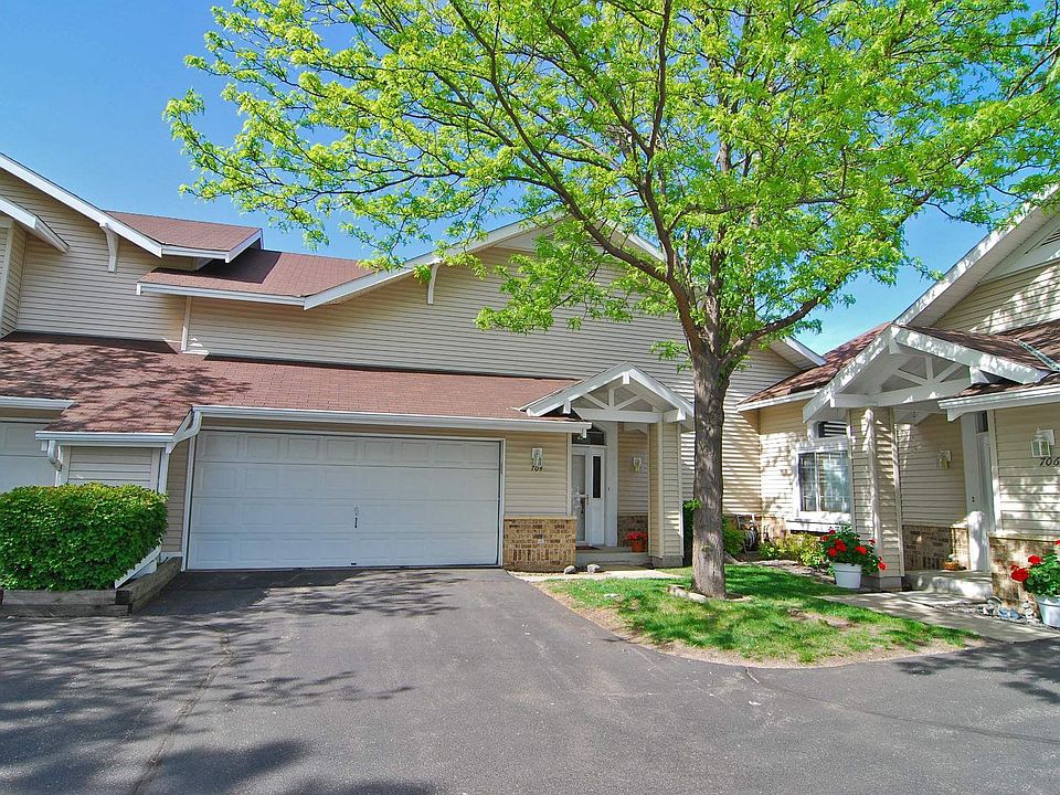Beautiful 3/BR Townhome