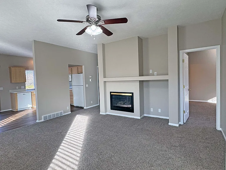 5197 N 144th Ct — Photo 8