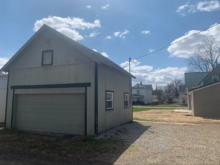 615 W Gambier St — Photo 7