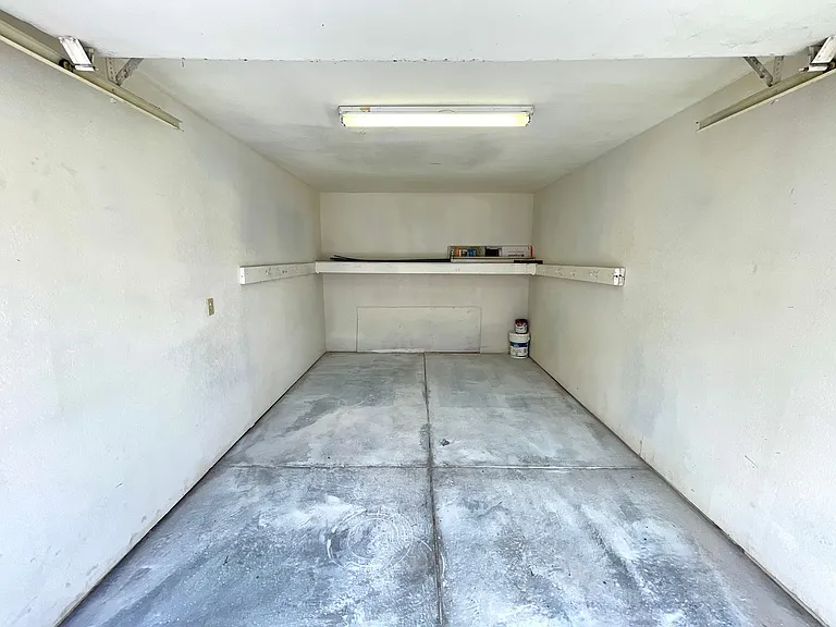 1800 Clubhouse Dr #157 — Photo 23