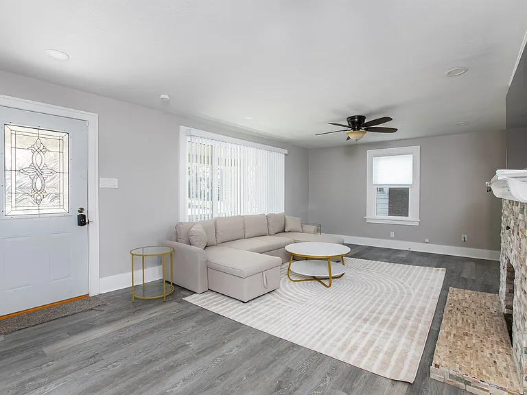 1250 Portage Ave #3 — Photo 25