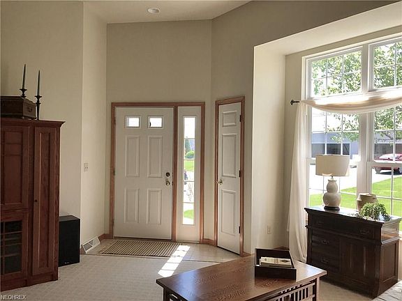 2nd image of 32 Abbington Dr NW