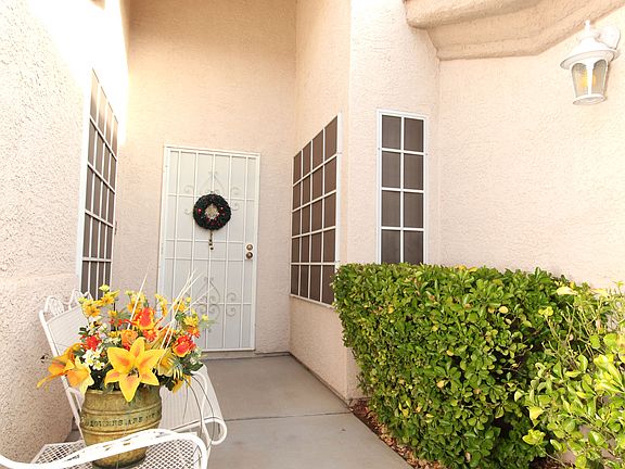 2nd image of 5424 Lucky Clover St