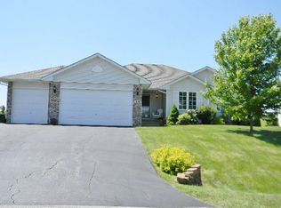 13238 Springhill Dr, Winnebago, IL 61088