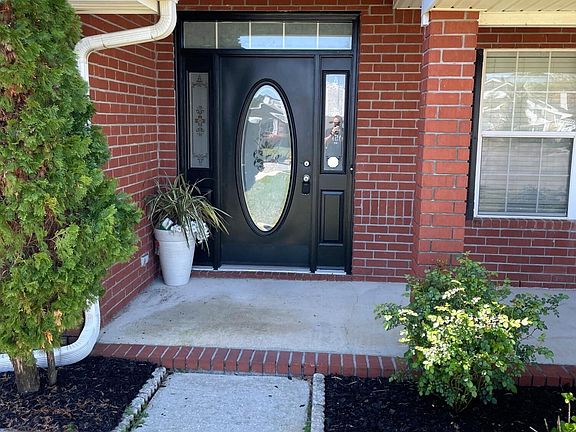 3rd image of 744 Olivia Ct