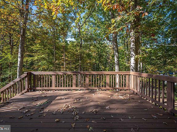 5th image of 29 Willow Branch Pl
