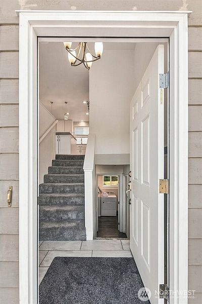 5th image of 809 19th Avenue SW