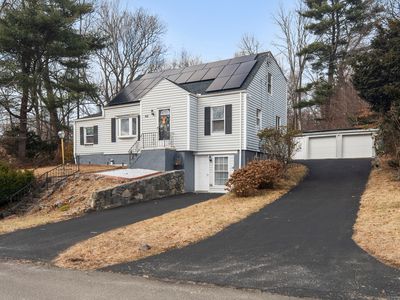 42 Cardinal Ln, Waterbury, CT, 06708