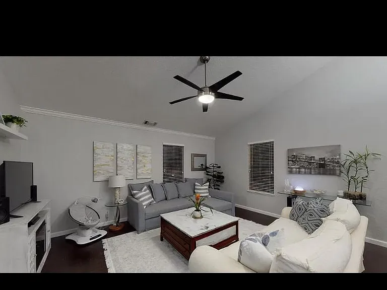 1343 Harness Ct — Photo 5