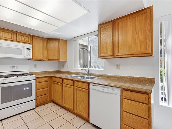 2nd image of 32521 Shifting Sands Trl APT 4