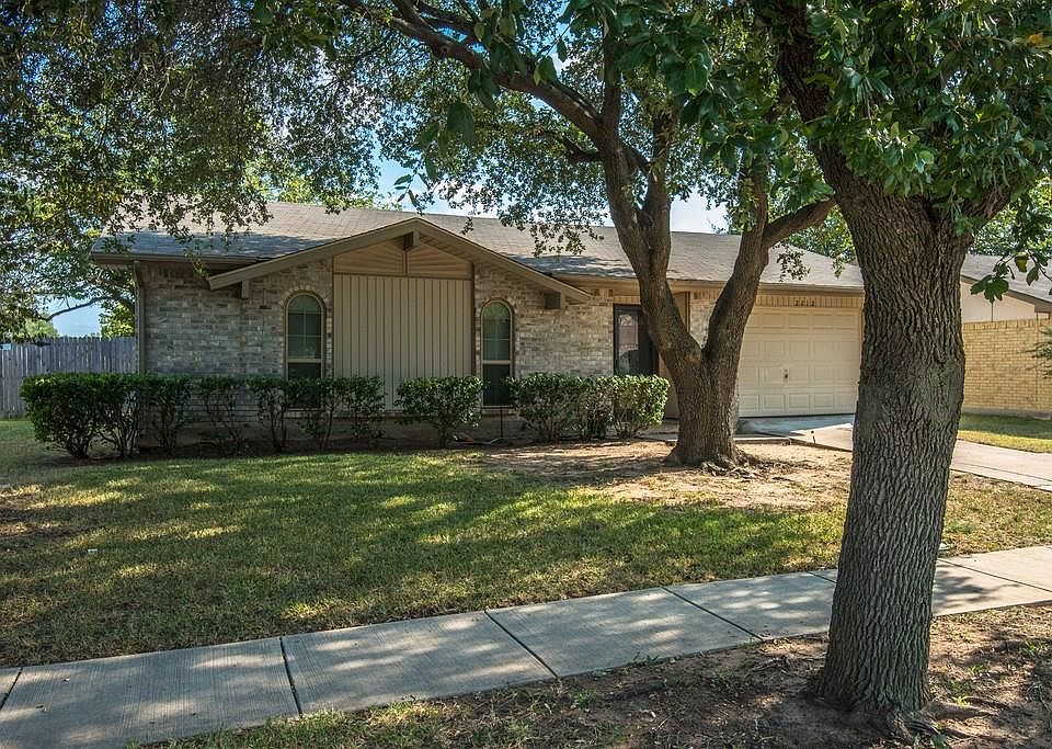 1st image of 2212 Lockwood Dr
