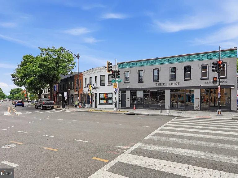 435 R St NW #404 — Photo 32