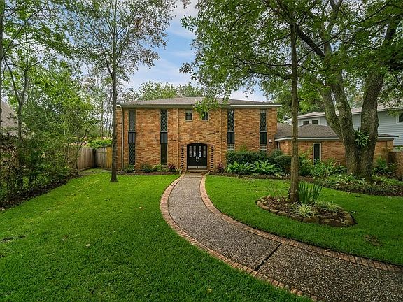2nd image of 4110 Highknoll Ln