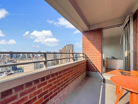 4th image of 385 Grand St APT 1707