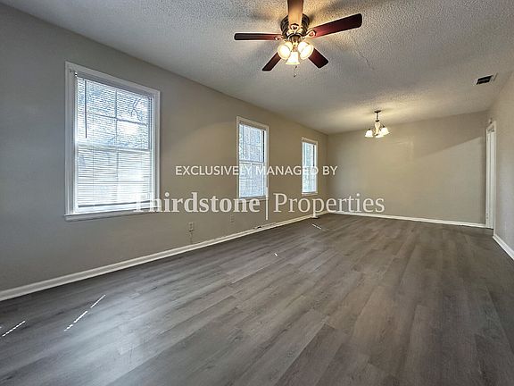 3rd image of 1022 Brandywine St