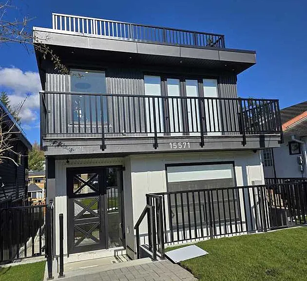 15571 Victoria Ave — Photo 2