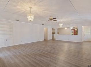 504 Woodland Hills Dr, Tyler, TX 75701