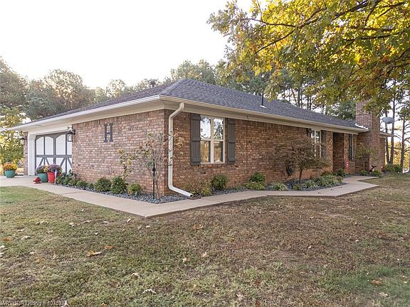 3rd image of 1327 Eveningside Dr