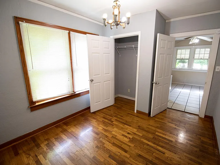 810 Illinois Ave — Photo 10