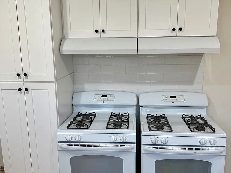 8930 S Vermont Ave — Photo 11