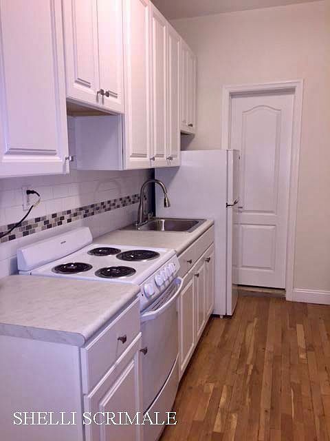 1st image of 319 W 42nd St APT 21