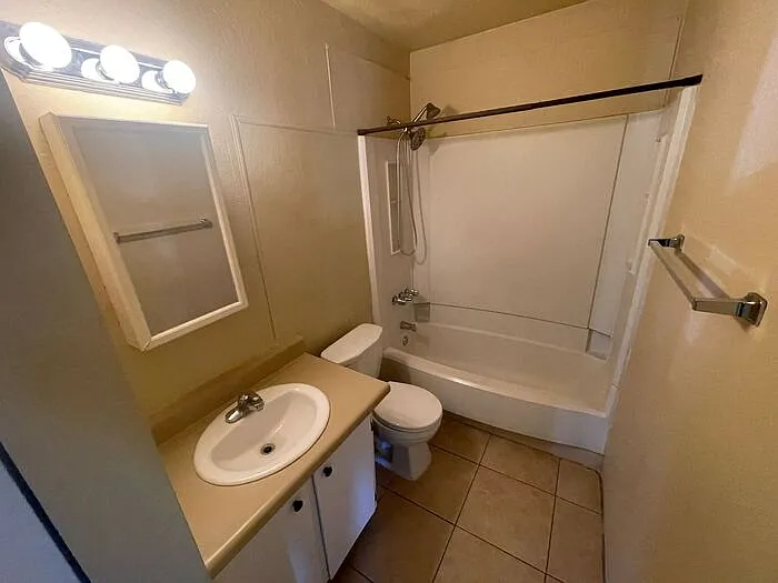 330 E Corona Rd #2105 — Photo 13