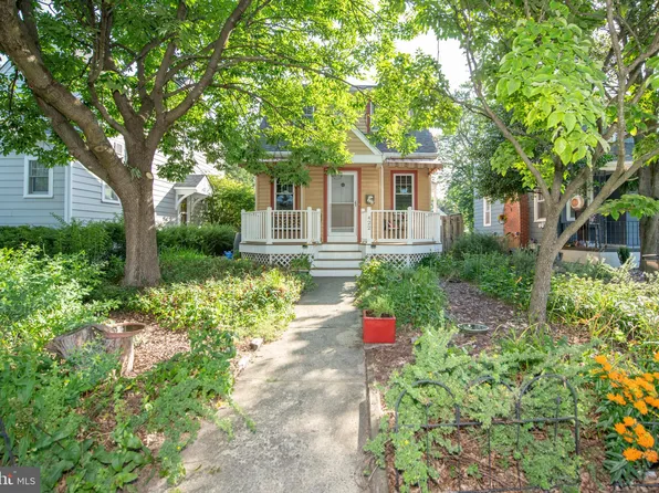 422 Harper Ave, Morrisville, PA 19067