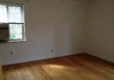 3rd image of 4038 Paxton Ave APT D