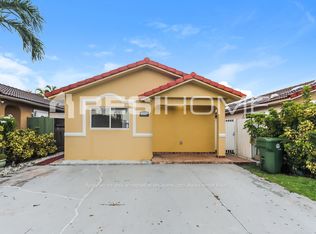 2647 W 71st Pl, Hialeah, FL 33016