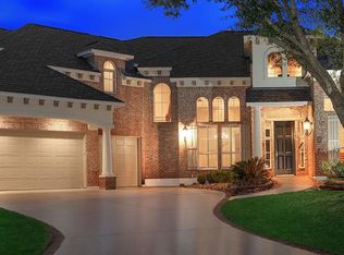 26 Valcourt Pl, Spring, TX 77382