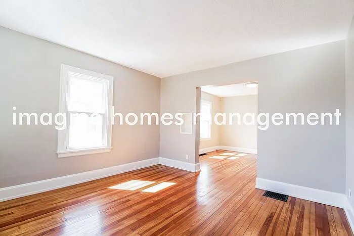 2 bed, 1.5 bath, 1237 sqft, $2,050 — Photo 3