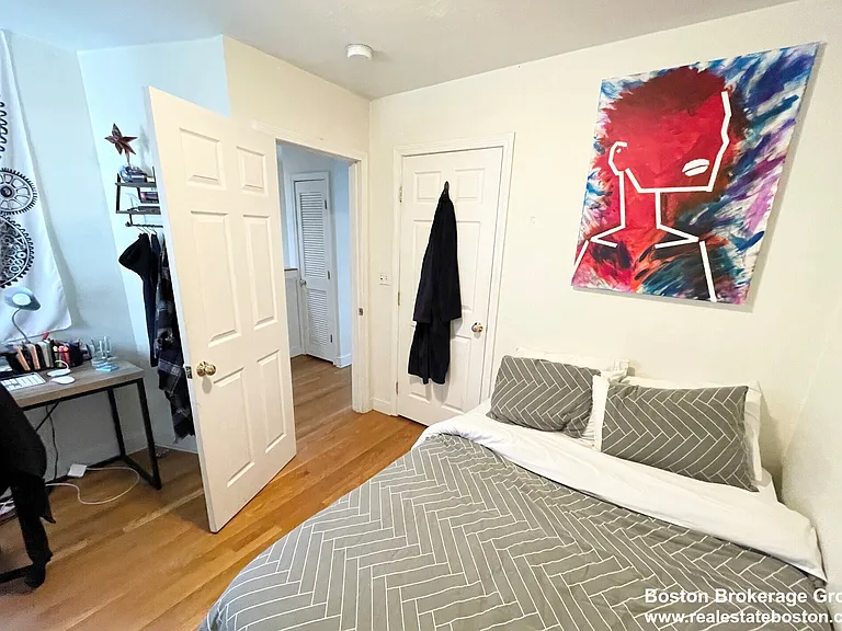147 Marcella St #3 — Photo 4