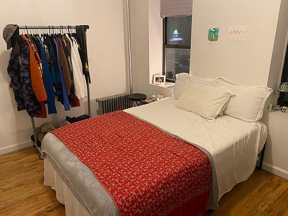 2nd image of 528 Flatbush Ave APT 8