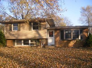 116 Mora Rd, Carpentersville, IL 60110