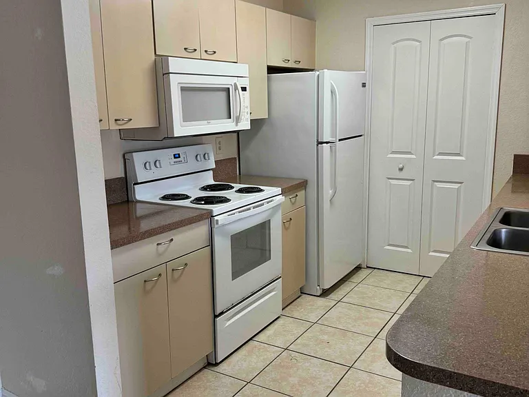 2550 N Alafaya Trl #2309 — Photo 5