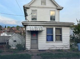 709 Wylie Ave, Jeannette, PA 15644