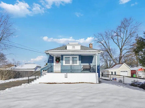 12 Stebbins St, Chicopee, MA 01020