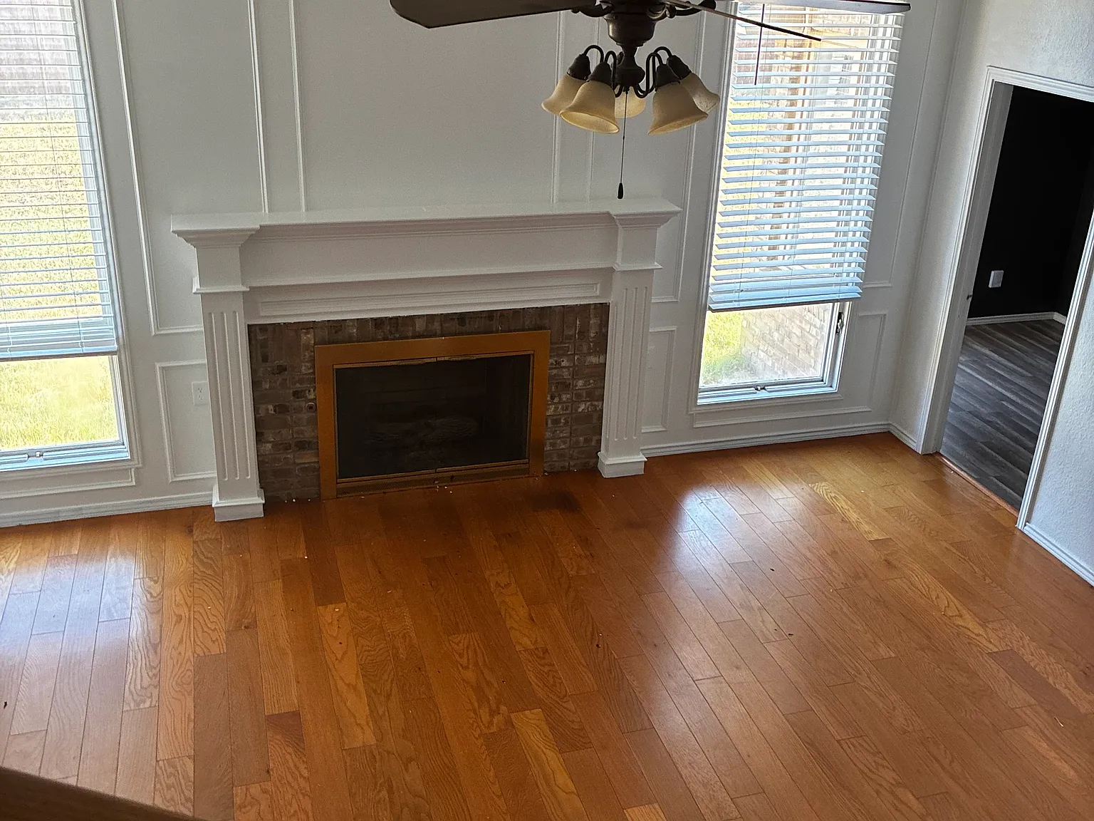 3 bed, 2.5 bath, 2103 sqft, $2,199 — Photo 4