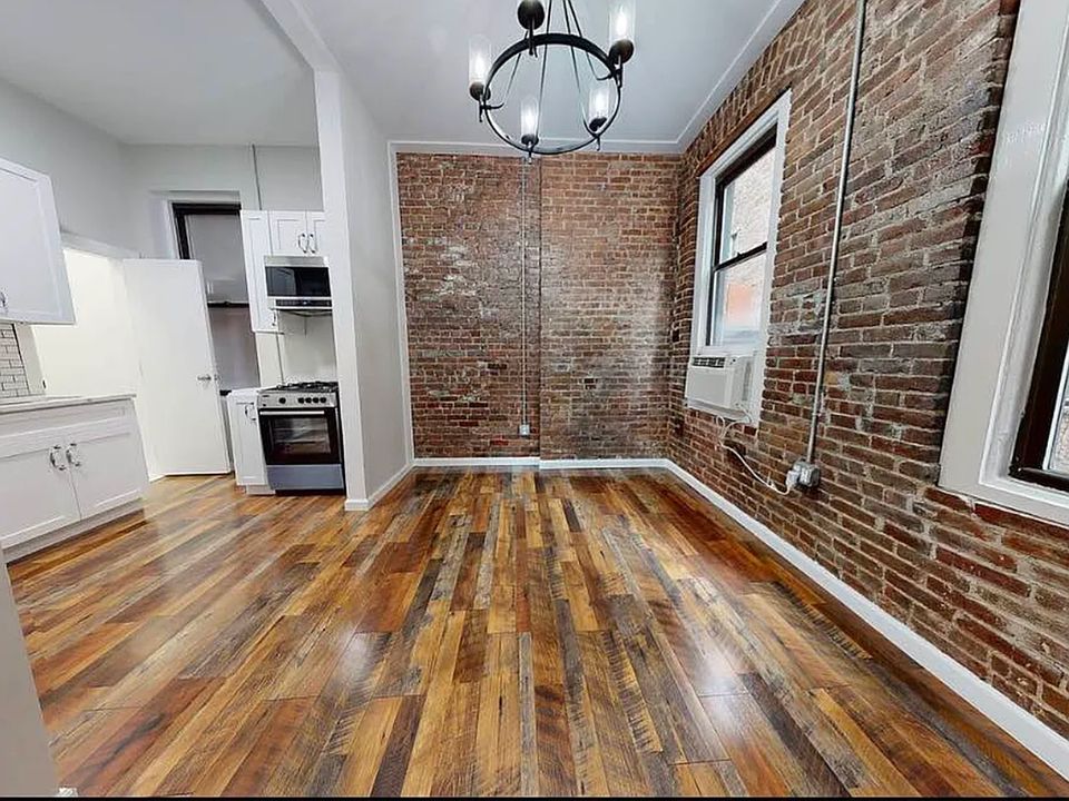 1st image of 27 Prince St APT 3