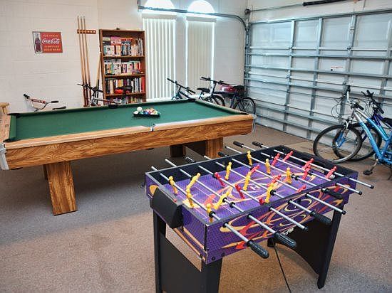 CP4P410MD-games-room