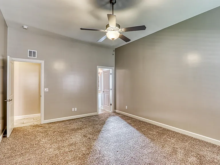 12177 Chapel Hill Rd — Photo 28