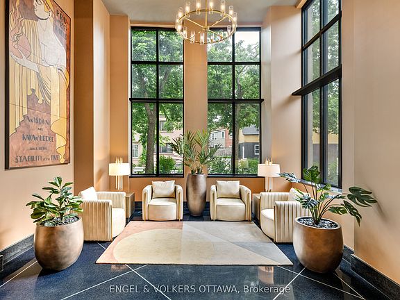 5th image of 245 Kent St #1009