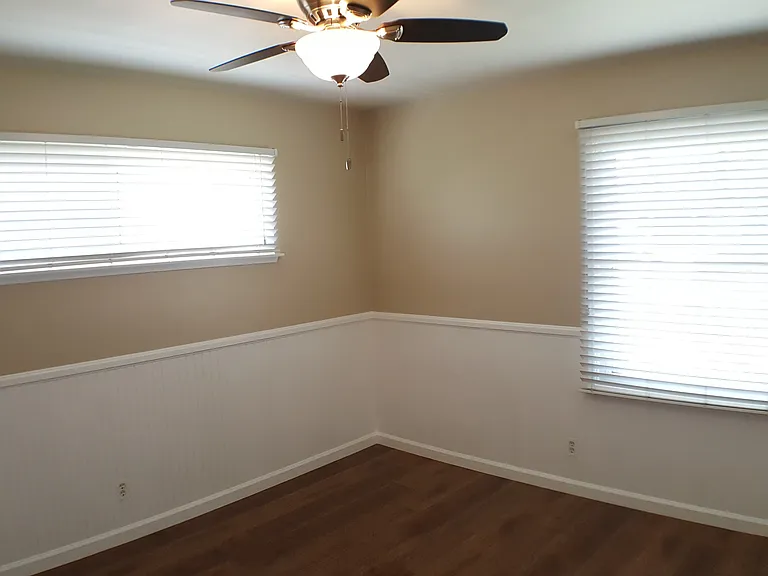 582 Sturgeon Dr #2 — Photo 12