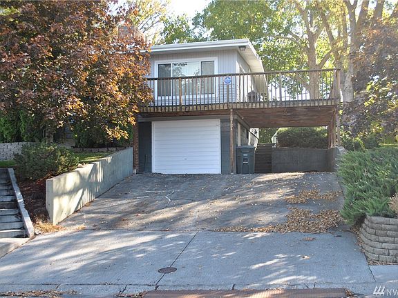 2nd image of 2121 S Beaumont Dr