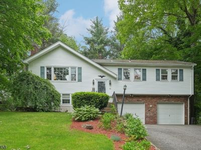 56 Bradrick Ln, West Milford, NJ, 07480