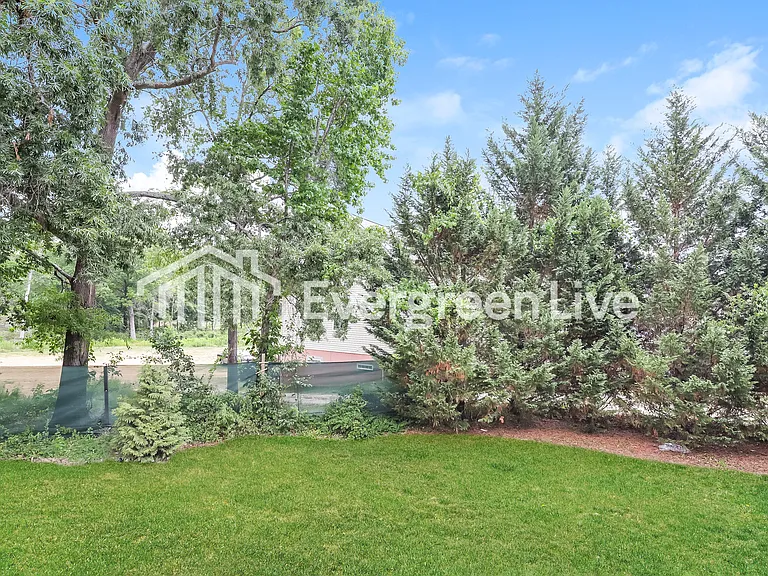 4235 Queen Beth Dr — Photo 15