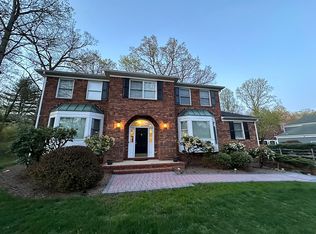 14 Regent Cir, Basking Ridge, NJ 07920