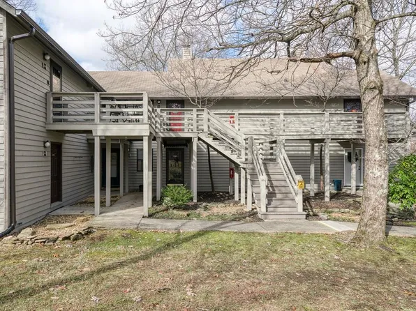 281 Moytoy Rd #105, Crab Orchard, TN 37723