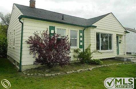 261-958796_Front Left.JPG