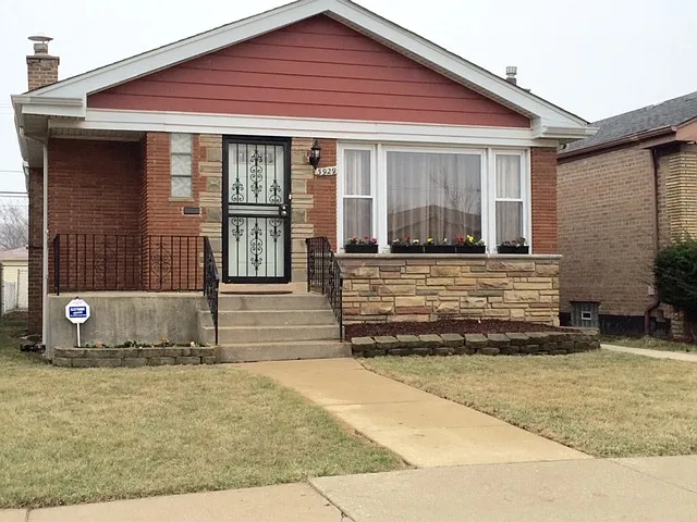 3929 W 84th St photo 1